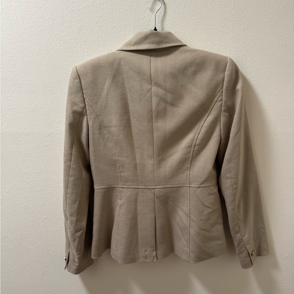 Calvin Klein Women's Beige Blazer Size 0 - Picture 7 of 7